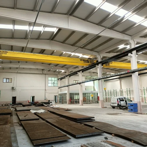 metal kesim fabrikası ağır yük vinçleri
